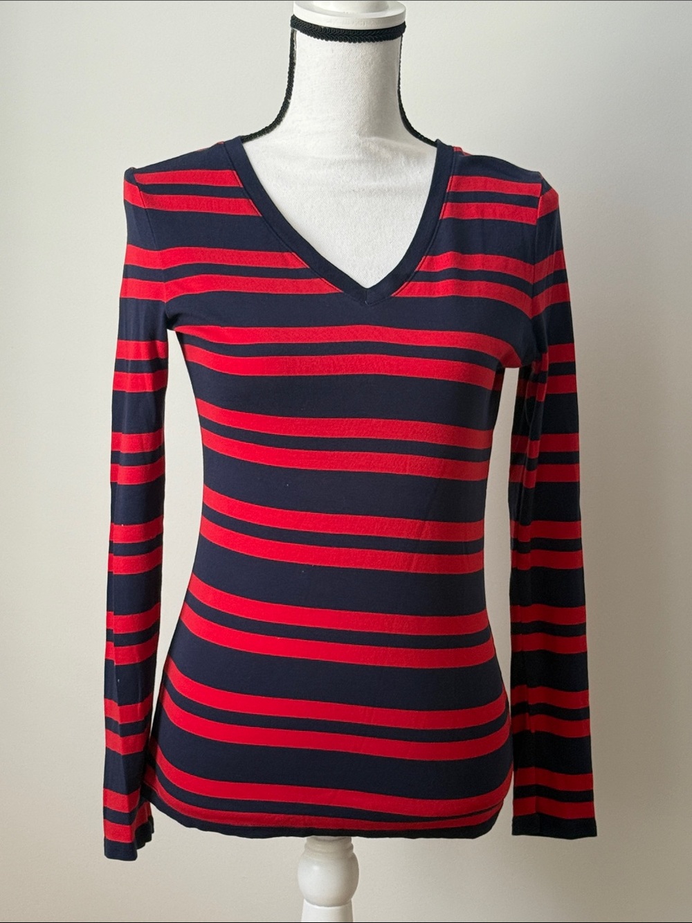 Merona Women's Navy and Red Striped V‑Neck Long Sleeve Top